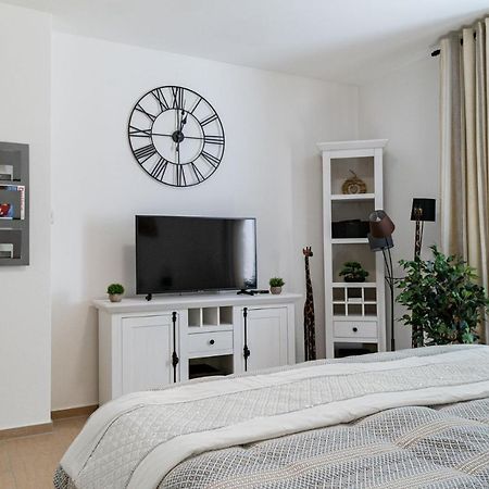 לנדסטול Beautiful Apartment In Town Centre מראה חיצוני תמונה