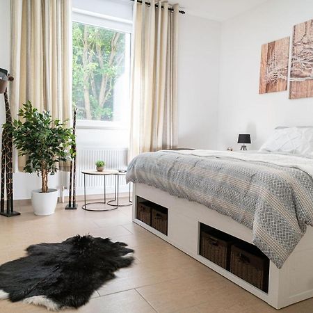 לנדסטול Beautiful Apartment In Town Centre מראה חיצוני תמונה